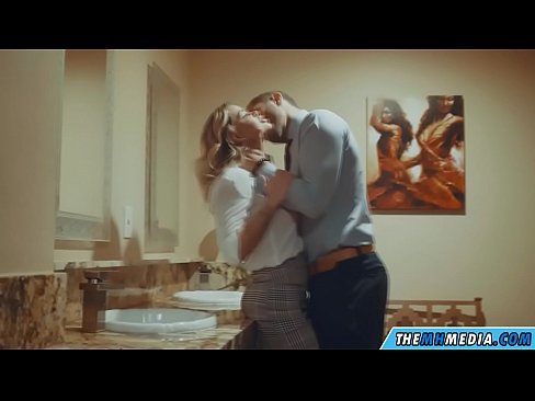 ❤️ Когато наедряла блондинка ви съблазни в обществена тоалетна ️❌ Ебане в bg.dickies-shop.ru ☑